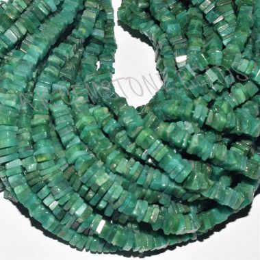 dark emerald square beads