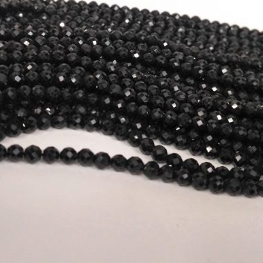 black spinel round faceted